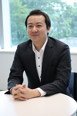 正田嗣文 センター長